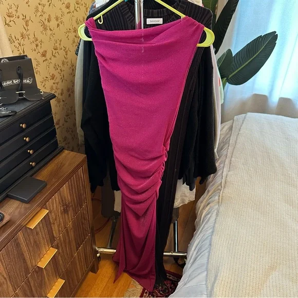 Runaway the label fuschia midi sparkle dress sz S - Picture 3 of 4